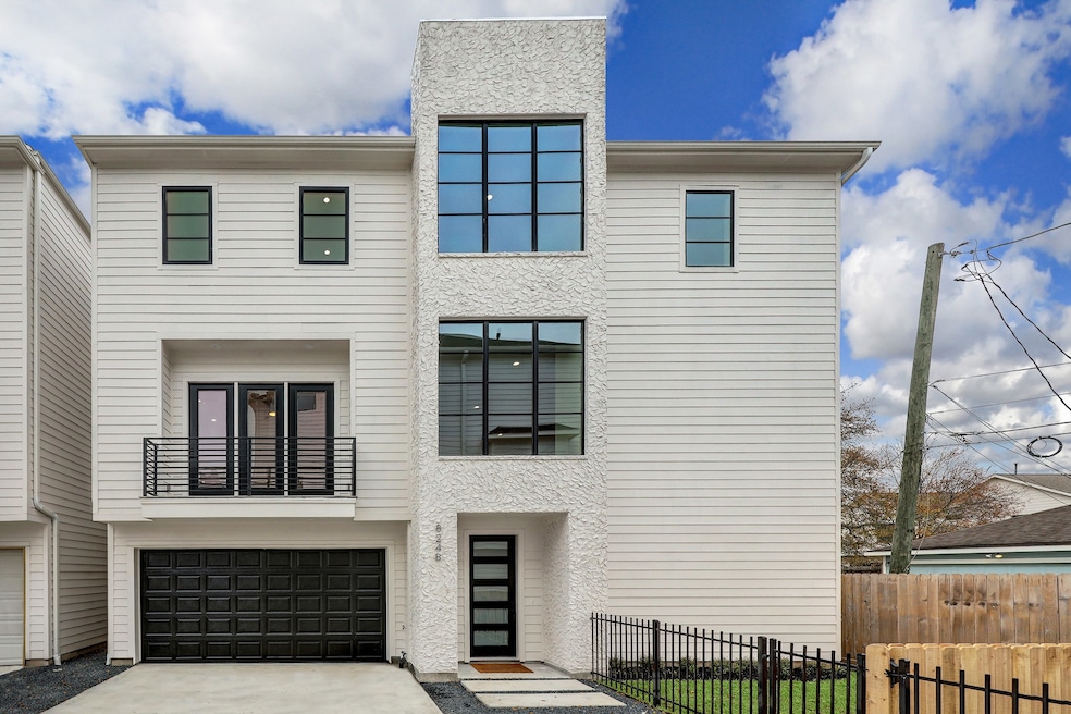 830 Wakefield Dr unit B, Houston, TX 77018 - photo 1