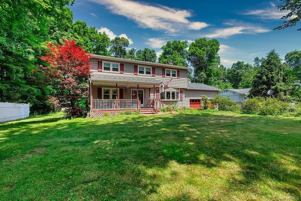 29 Thompson Dr, Washingtonville, NY 10992 - photo 1