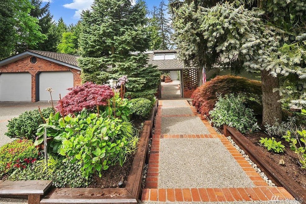 7011 78th Ave SE, Mercer Island, WA 98040 - photo 1