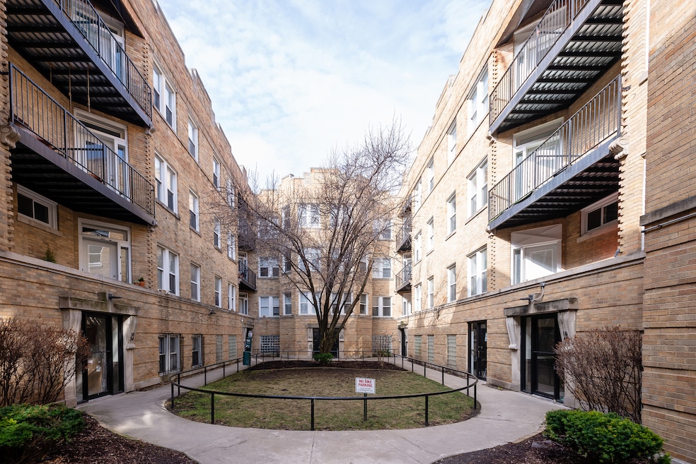 1832 N Humboldt Blvd unit G, Chicago, IL 60647 - photo 1