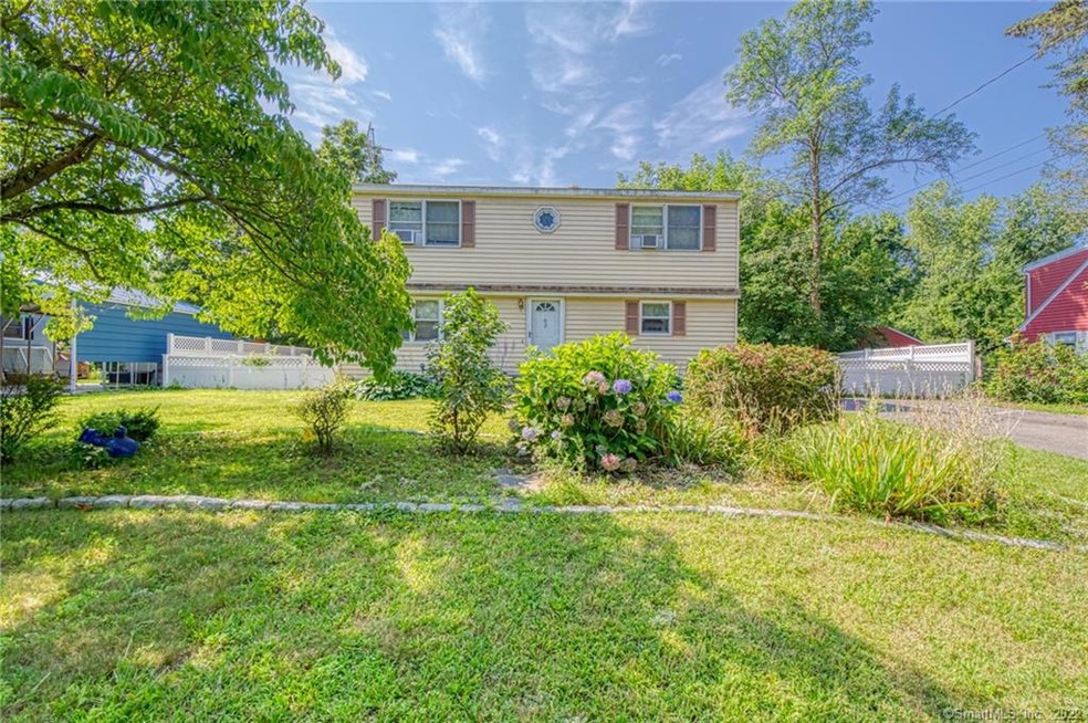 62 Meadowlark Rd, Enfield, CT 06082 - photo 1