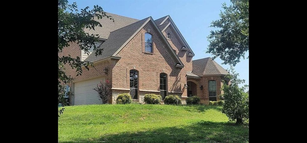112 Overton Ridge Cir, Weatherford, TX 76088 - photo 1