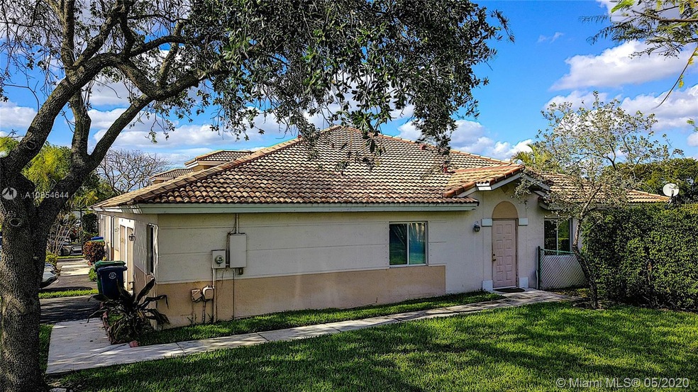 1821 SW 116th Way, Miramar, FL 33025 - photo 1