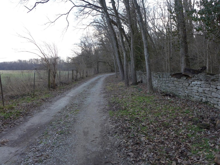 2 S Scruggs, Frankfort, KY 40601 - photo 1