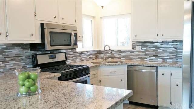 Kitchen Remodel, granite counters w/new appliances