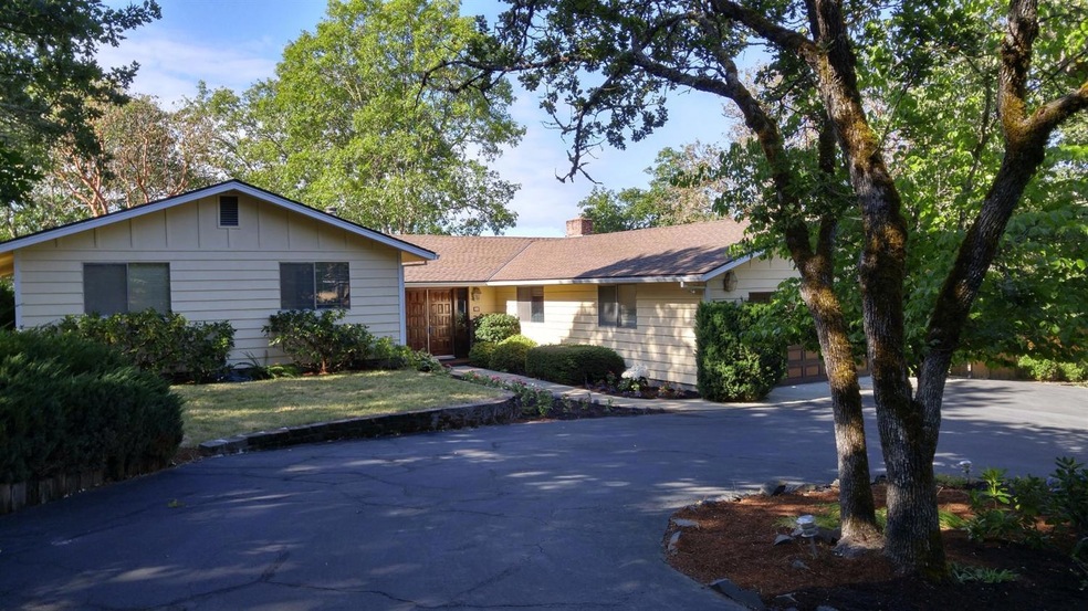 257 Cindy Ln, Grants Pass, OR 97526 - photo 1