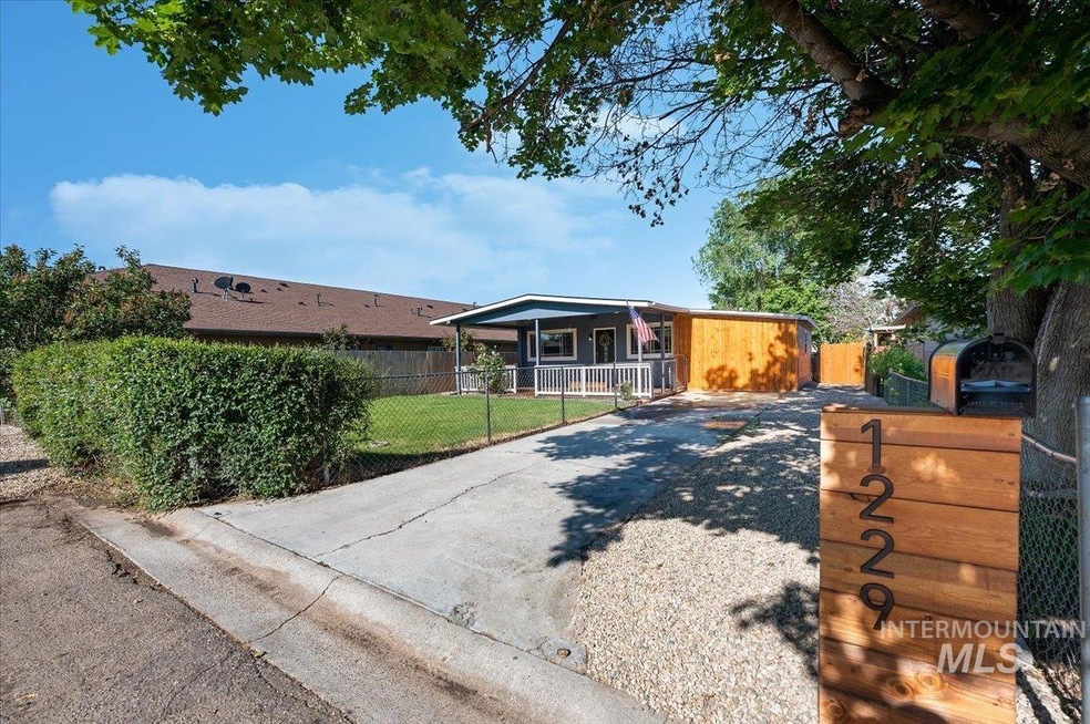 1229 S Juniper St, Nampa, ID 83686 - photo 1