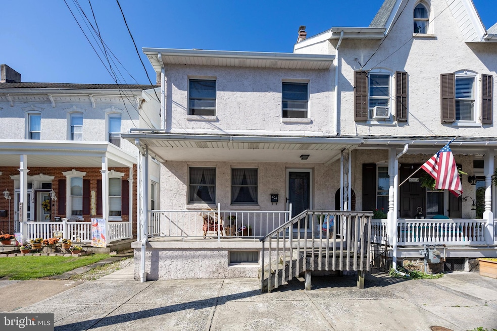 404 E 4th St, Boyertown, PA 19512 - photo 1