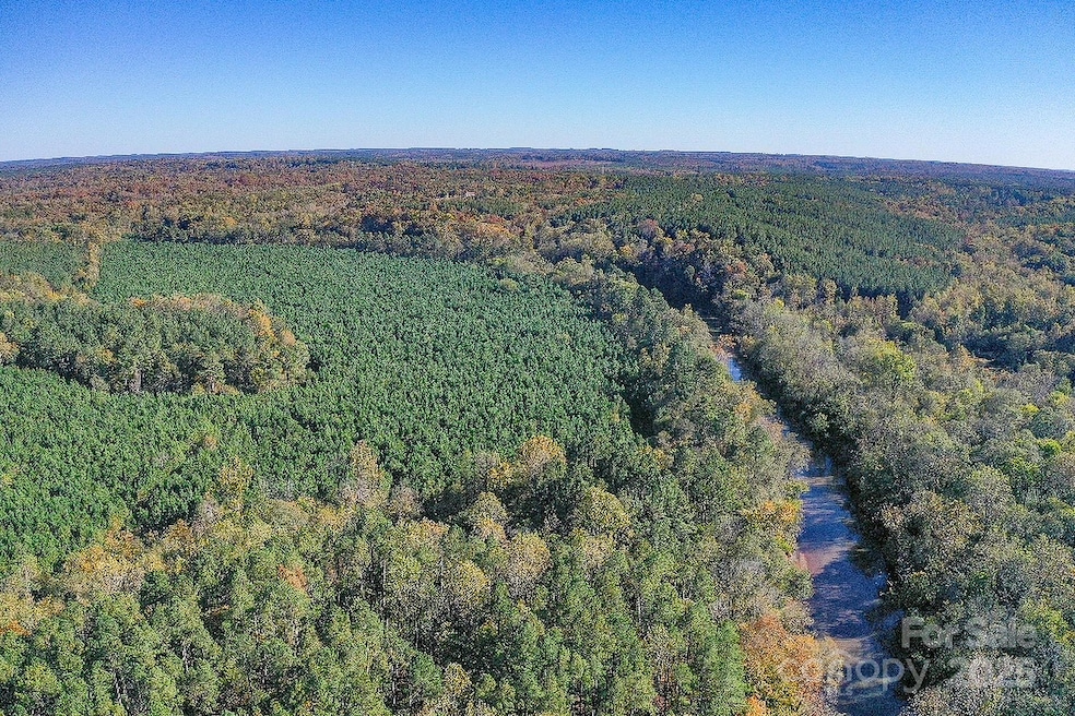 0000 Quarter Round Rd unit 7, Pacolet, SC 29372 - photo 1