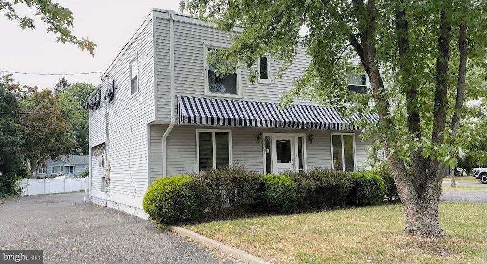 2907 E State St, Trenton, NJ 08619 - photo 1