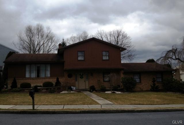 1808 Elmhurst Dr, Whitehall, PA 18052 - photo 1