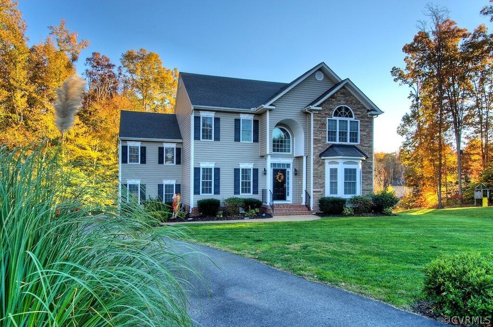 Great Curb Appeal...