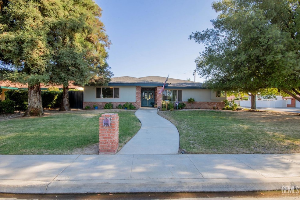 7625 Weldon Ave, Bakersfield, CA 93308 - photo 1