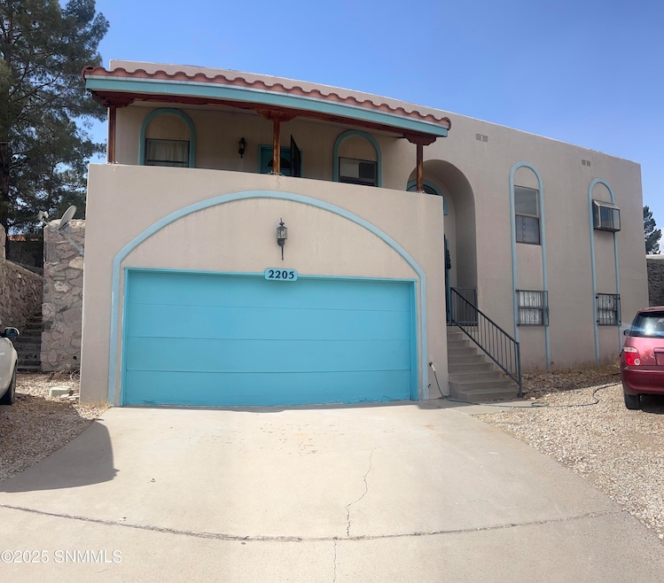 2205 Cimarron Dr, Las Cruces, NM 88011 - photo 1