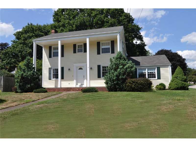 14 Valley View Dr, Greenville, RI 02828 - photo 1