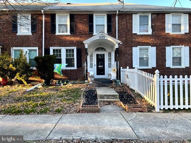 1093 Trent Rd, Camden, NJ 08104 - photo 1