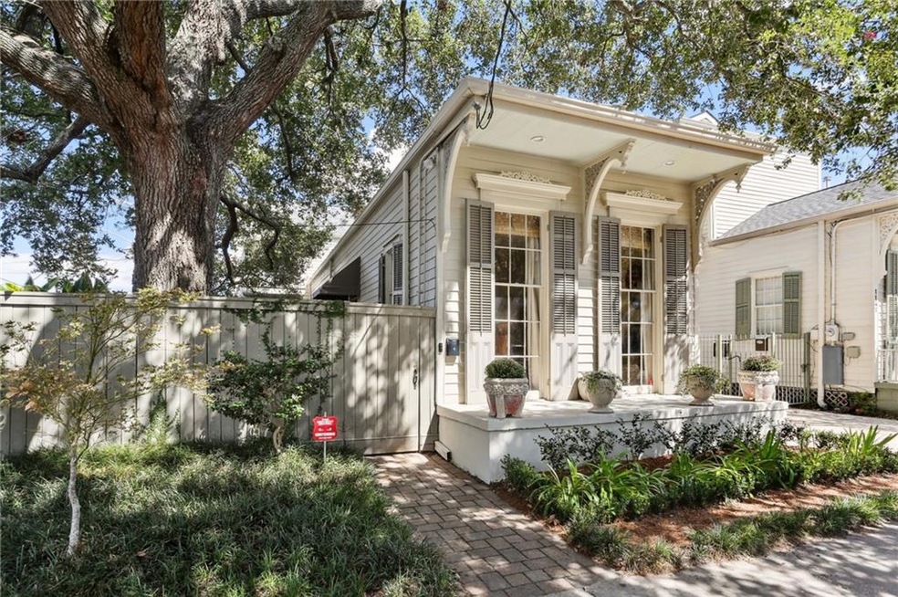 1147 Constantinople St, New Orleans, LA 70115 - photo 1