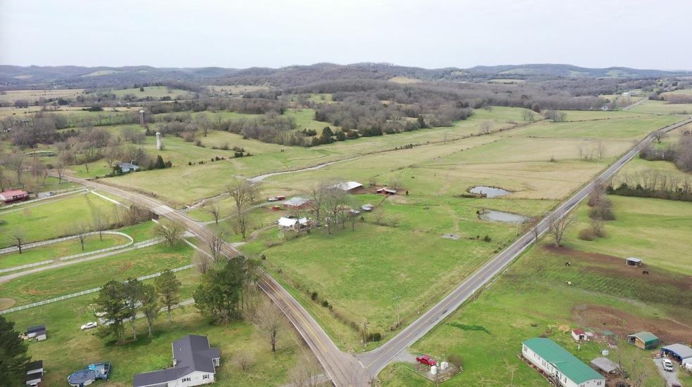 1708 Highway 130 W, Shelbyville, TN 37160 - photo 1