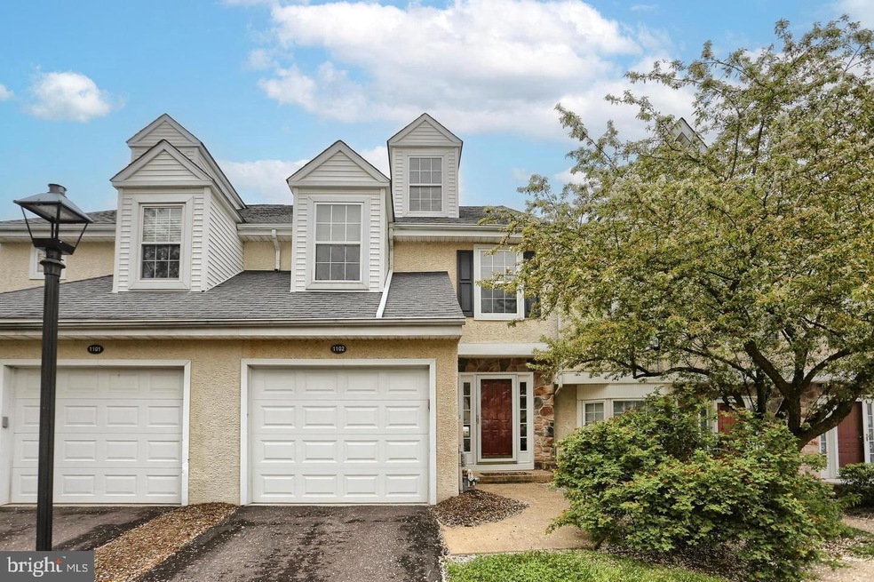 1102 Coventry Pointe Ln, Pottstown, PA 19465 - photo 1