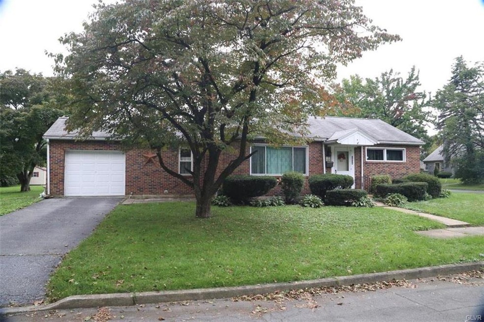 2930 W Greenleaf St, Allentown, PA 18104 - photo 1