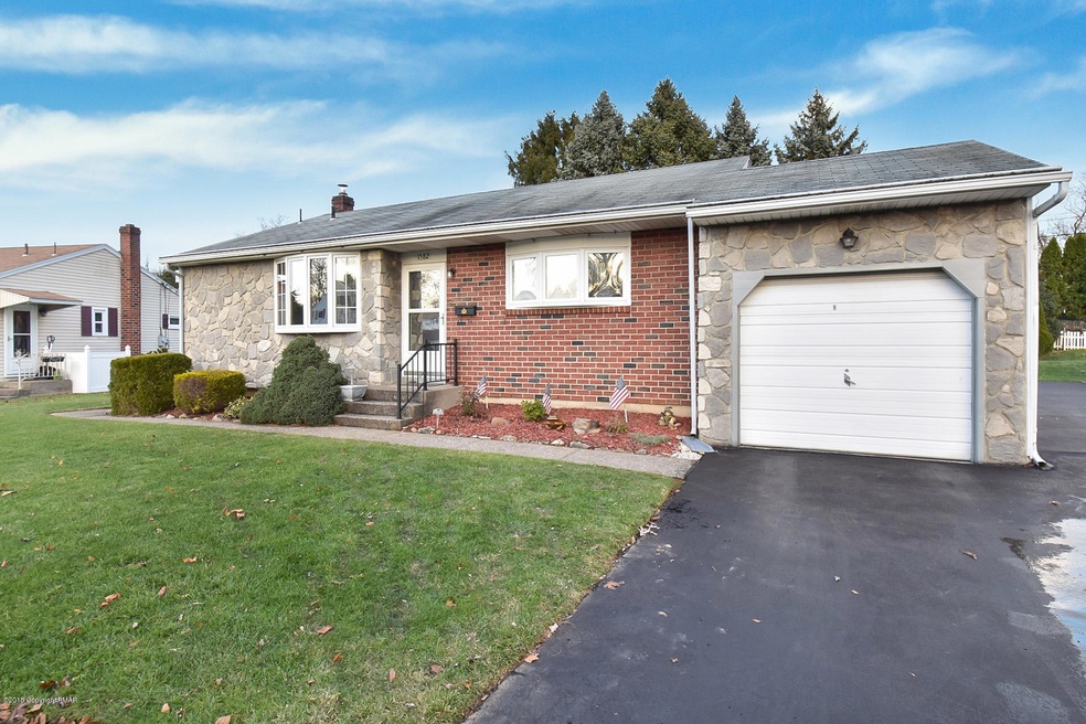 1582 Rudolph Dr, Bethlehem, PA 18018 - photo 1