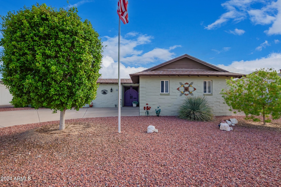 10521 W Mission Ln, Sun City, AZ 85351 - photo 1