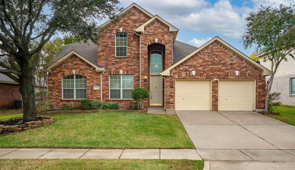 11841 Moorhen Cir, Fort Worth, TX 76244 - photo 1