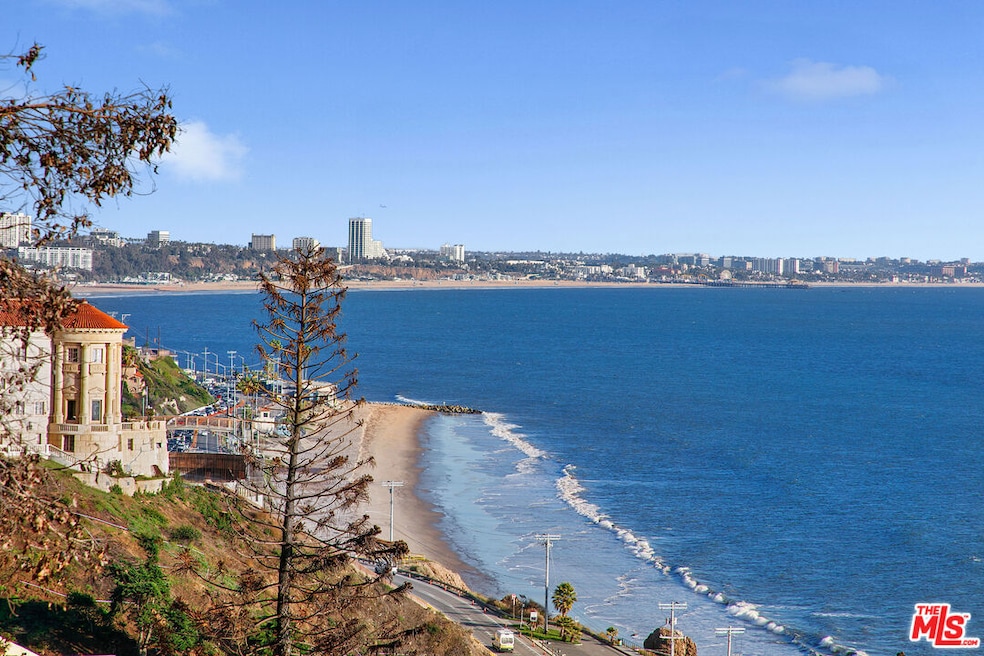 18133 Coastline Dr, Malibu, CA 90265 - photo 1