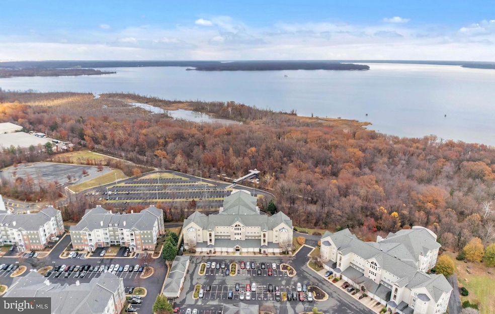 1641 Ladue Ct unit 402, Woodbridge, VA 22191 - photo 1