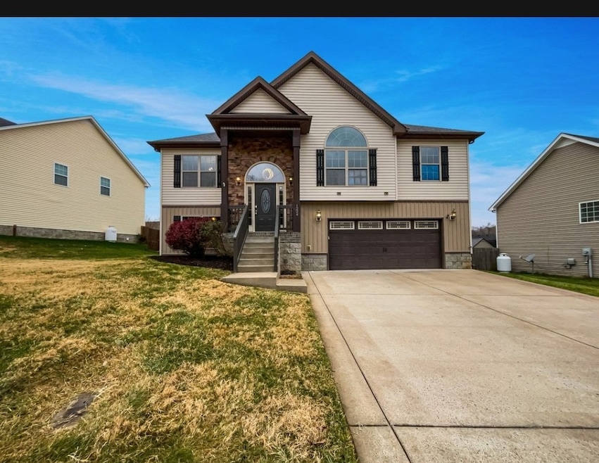 1224 Meachem Dr, Clarksville, TN 37042 - photo 1