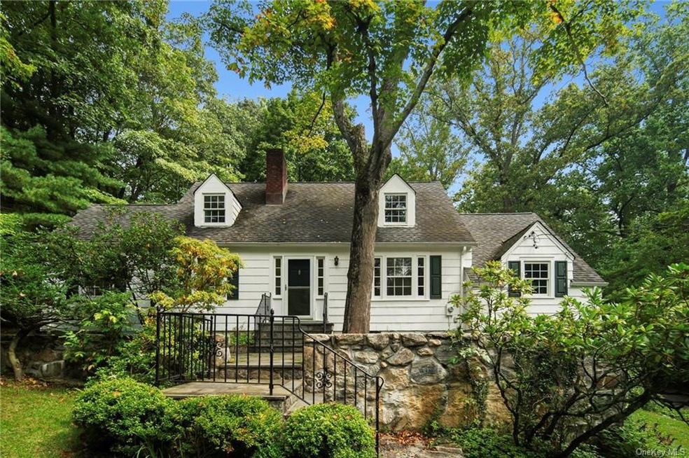 25 Worthen Way, Chappaqua, NY 10514 - photo 1