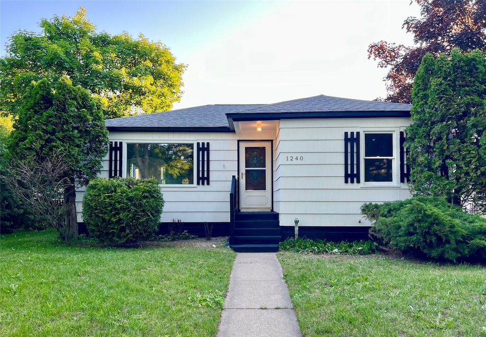 1240 2nd Ave E, Kalispell, MT 59901 - photo 1