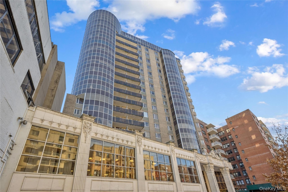 For Sale $1,180,000 • Co-Listing Agent