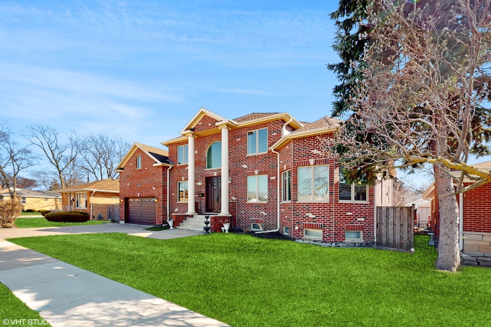 6909 Beckwith Rd, Morton Grove, IL 60053 - photo 1