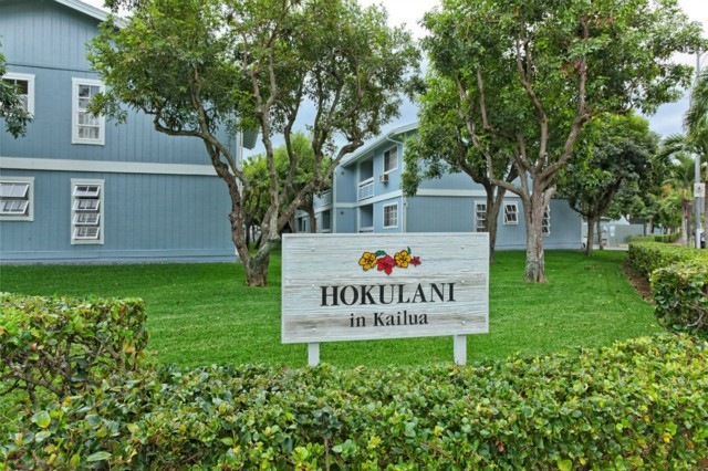 Welcome home to Kailua's Hokulani, centrally locat