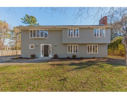 5 Hearthstone Dr, Medfield, MA 02052 - photo 1