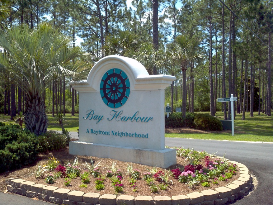 Entrance to Bay Harbour