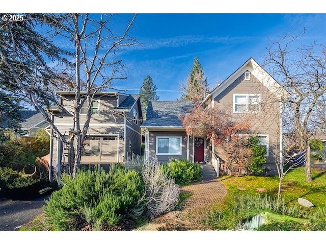 563 Rock and 152 Maple St, Ashland, OR 97520 - photo 1