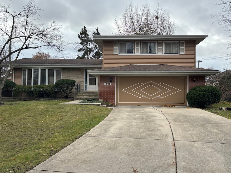 1305 W Mulberry Ln, Arlington Heights, IL 60005 - photo 1