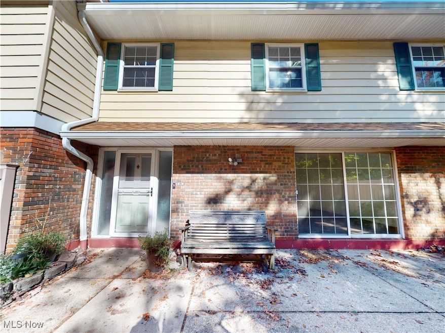 Under Contract $124,900 • Co-Listing Agent