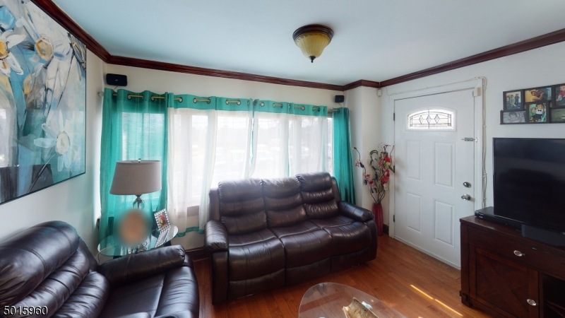 622 E 32nd St, Paterson, NJ 07513 - photo 1
