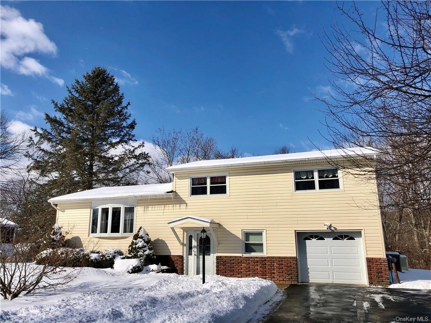 337 Lake Vue Dr, Montgomery, NY 12549 - photo 1