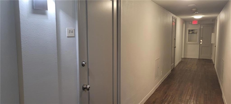 Unit 514 - 1205 St Charles