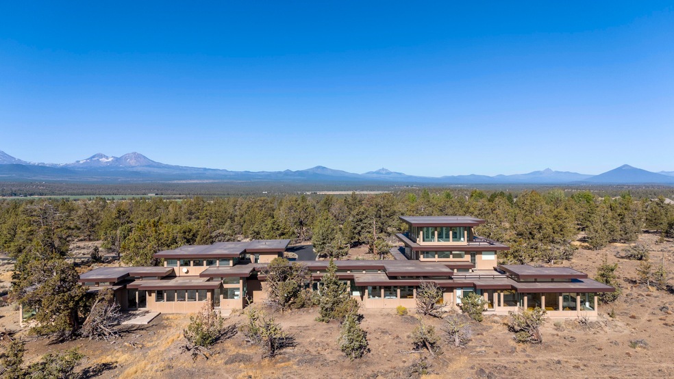 65835 Waldron Trail, Bend-13