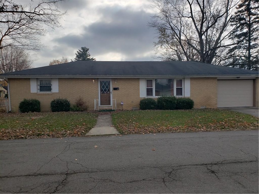 1905 W 16th St, Anderson, IN 46016 - photo 1