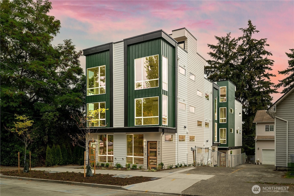 For Sale $555,000 • Co-Listing Agent