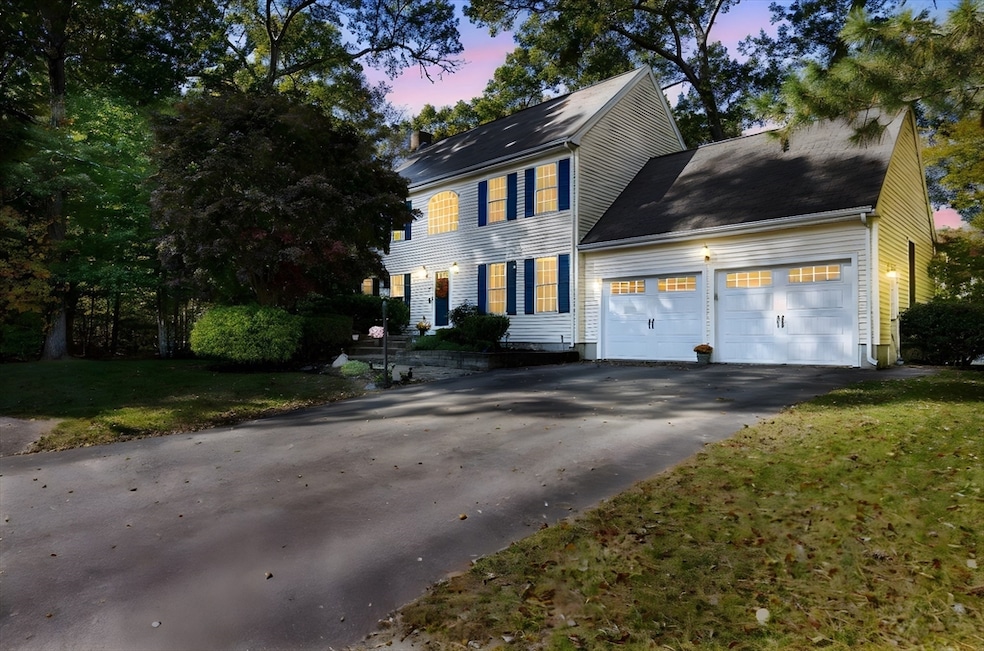 27 Killarney Way, Attleboro, MA 02703 - photo 1