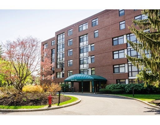Hampton Place unit 507N, Chestnut Hill, MA 02467 - photo 1