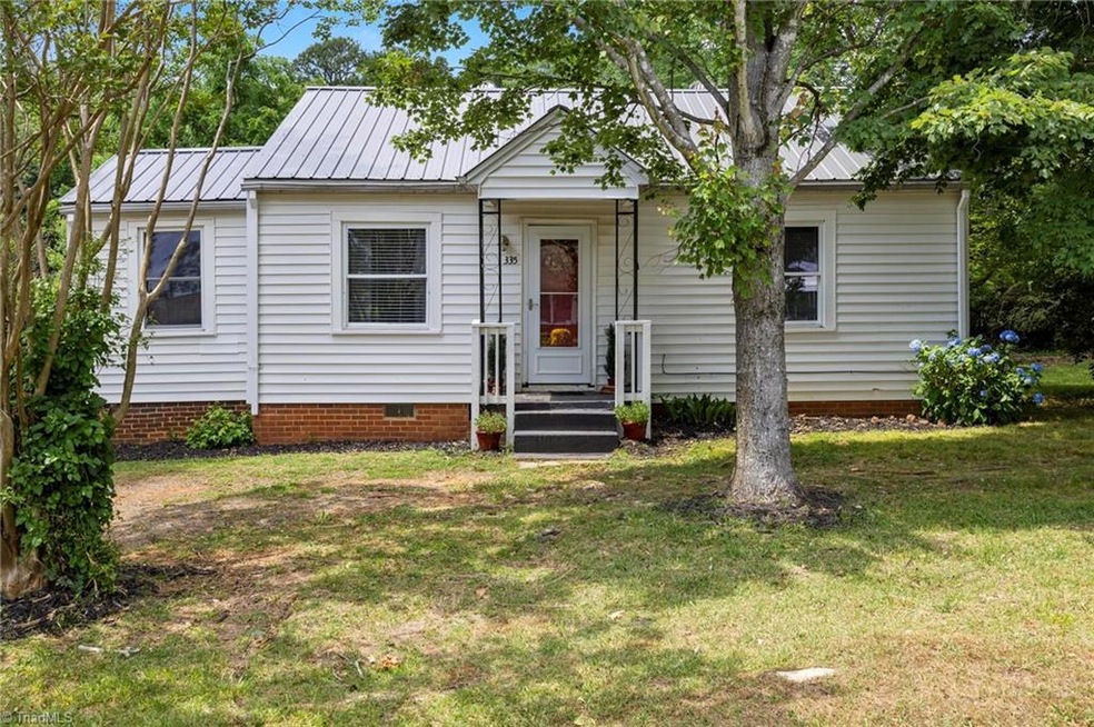335 Hall Dr, Asheboro, NC 27205 - photo 1