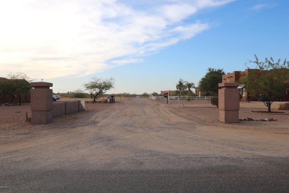 McArthur Entrance